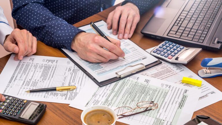 Mastering Tax Codes: The Role of a US Tax Accountant post thumbnail image