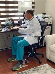Dr. Manuel Abreu: A Guiding Light Inspiring the Future of Medicine post thumbnail image